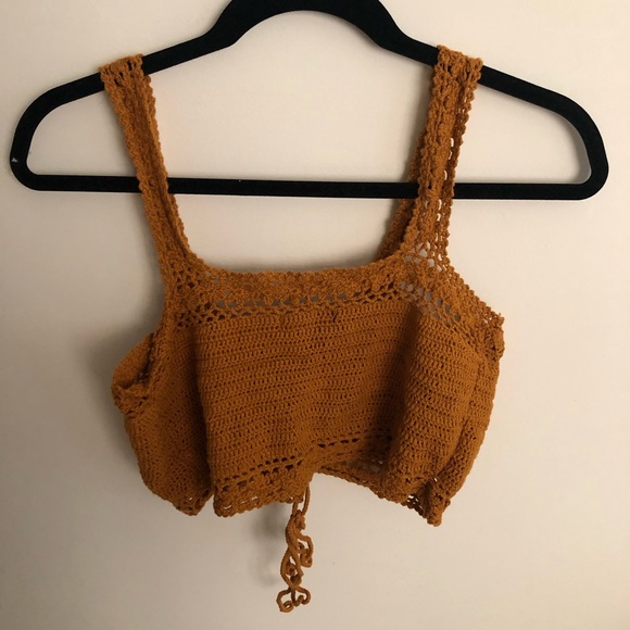 Forever 21 knit crop top. - Picture 2 of 2